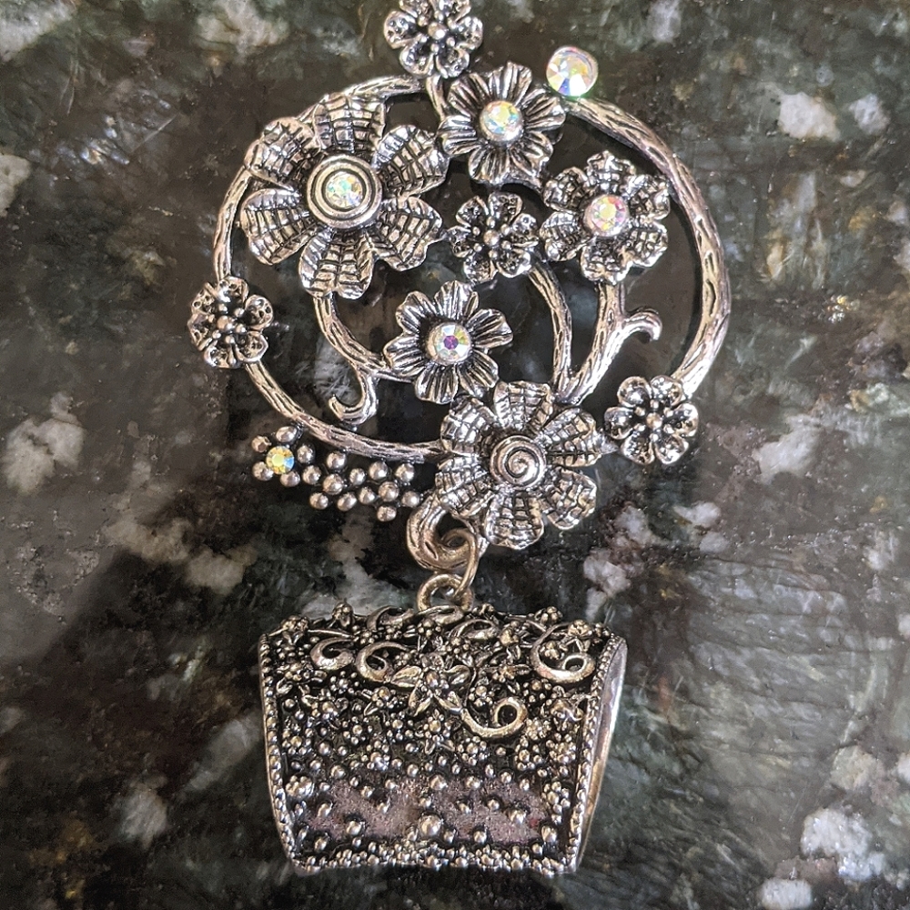 Vintage GB Scarf Ring